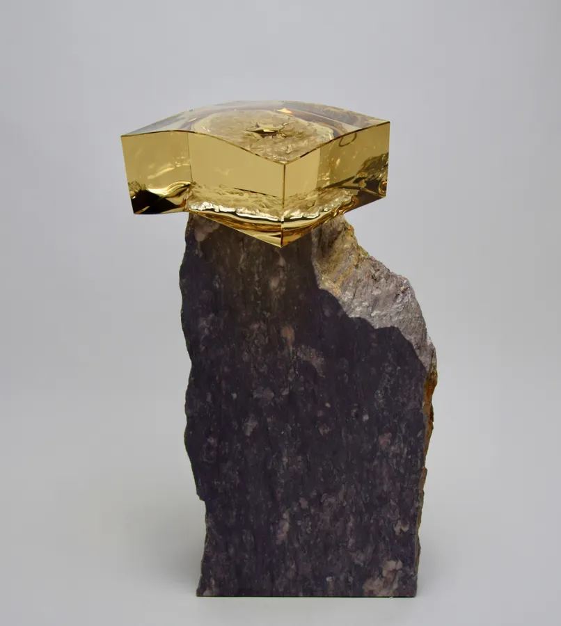 Medium Light Receiver, Purple Marble &mdash; Vladimir Zbynovsky