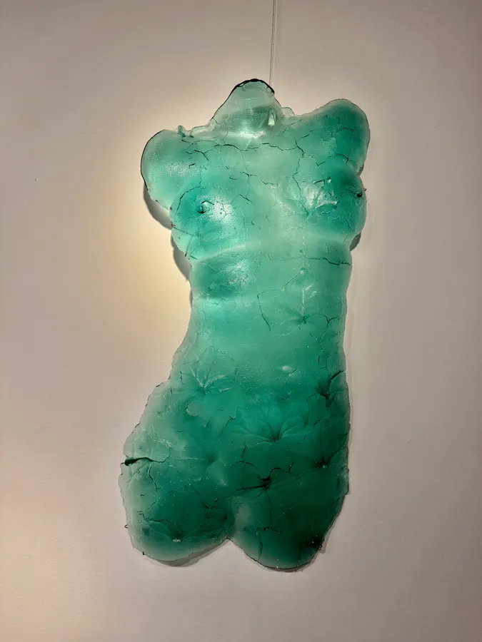Torso Leaves II &mdash; Mari Meszaros