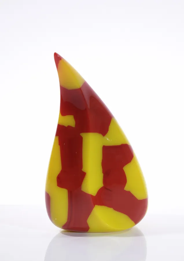 LEAF OF THE MAGIC TREE III `26, dim. 30x21x10 cm, m &mdash; Peter Bremers